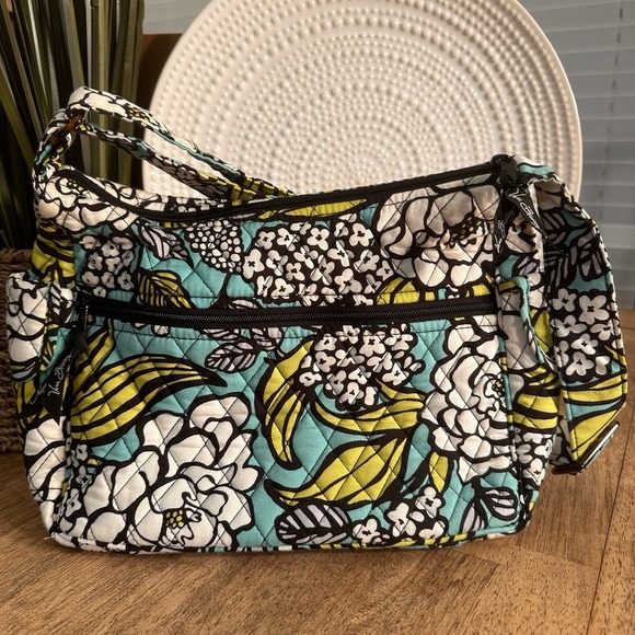 Vera Mont Handbags - Vera Bradley Retired Island Blooms‎ Quilted Frannie Purse